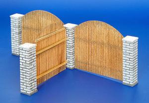 Plus Model 1/35 Fence with columns