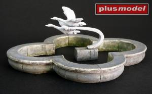 Plus Model 1/35 Park fountain with swans