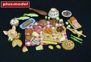 Plus Model Food II