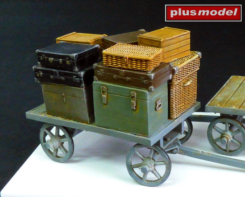 Plus Model Railway car on baggages