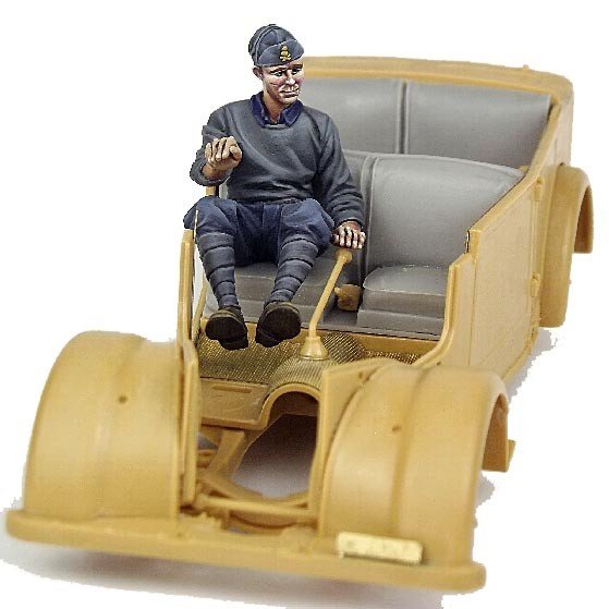 Bodi Italian driver, for 508 CM Coloniale WWII