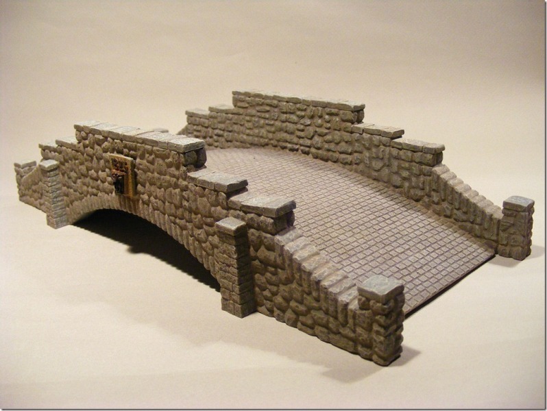 Reality in Scale Large Stone Bridge - 8 resin pcs. Bridge measures 30x12,5x6,5cm (LxWxH)