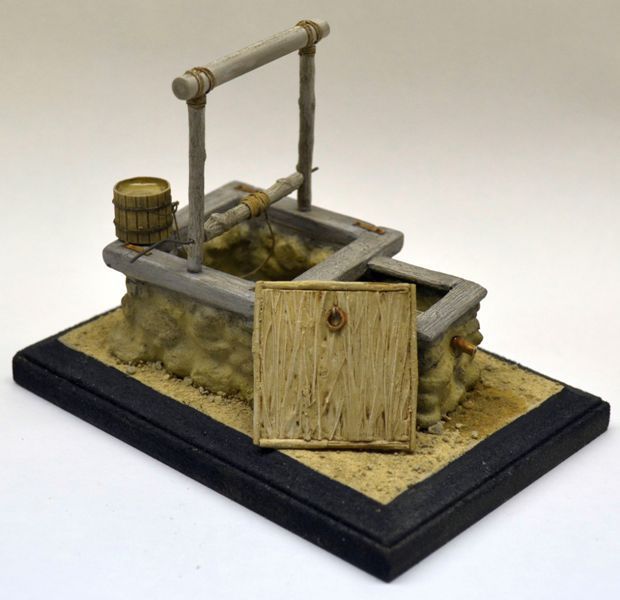 Reality in Scale Large North African Well - 8 resin pieces, brass rod & miniature rope